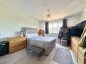 Photo 19- click for photo gallery